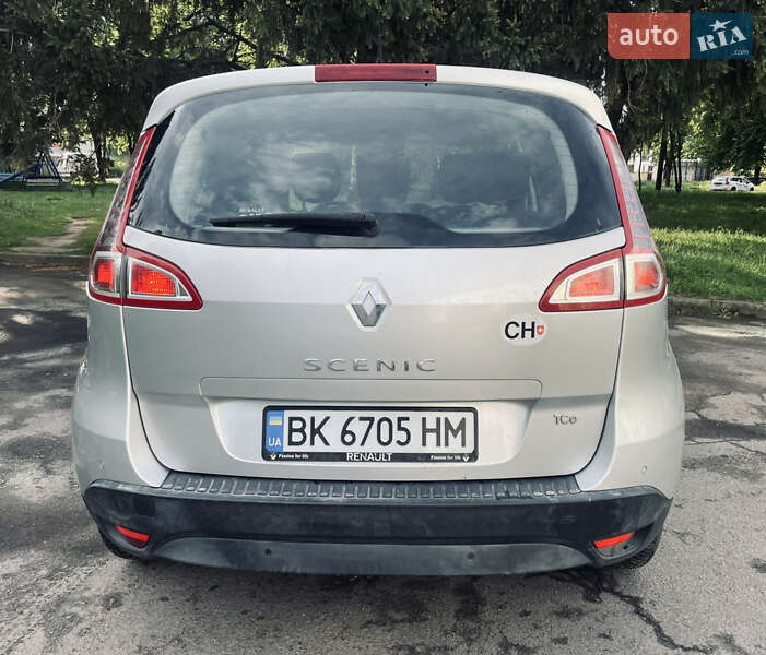 Минивэн Renault Scenic 2010 в Ровно