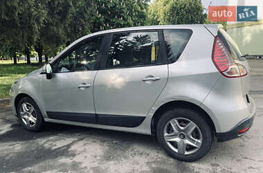 Минивэн Renault Scenic 2010 в Ровно