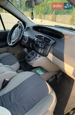 Минивэн Renault Scenic 2002 в 