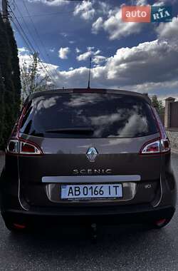 Минивэн Renault Scenic 2010 в 