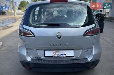 Мінівен Renault Scenic 2013 в 