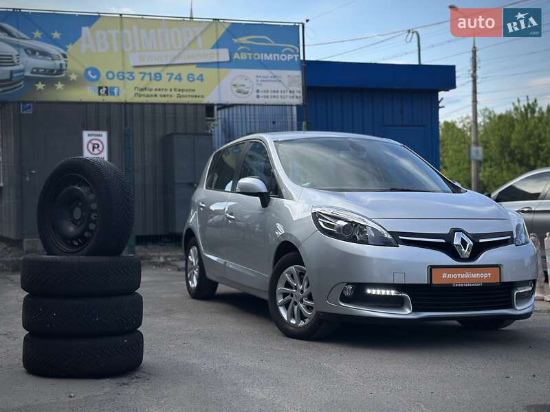 Мінівен Renault Scenic 2013 в 