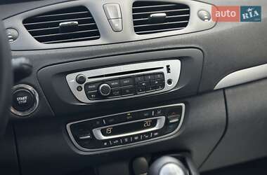 Мінівен Renault Scenic 2013 в 