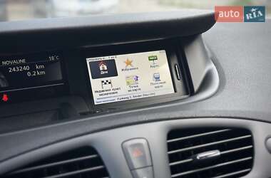 Мінівен Renault Scenic 2013 в 