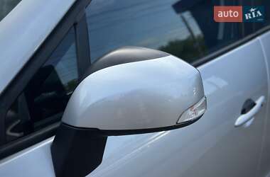 Мінівен Renault Scenic 2013 в 