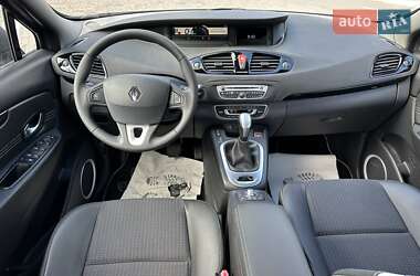 Мінівен Renault Scenic 2011 в 