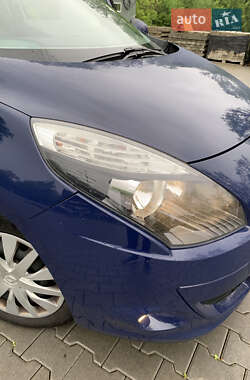 Минивэн Renault Scenic 2009 в 
