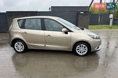 Минивэн Renault Scenic 2013 в 