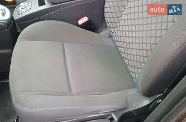 Минивэн Renault Scenic 2011 в 