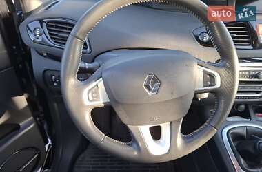 Минивэн Renault Scenic 2010 в 