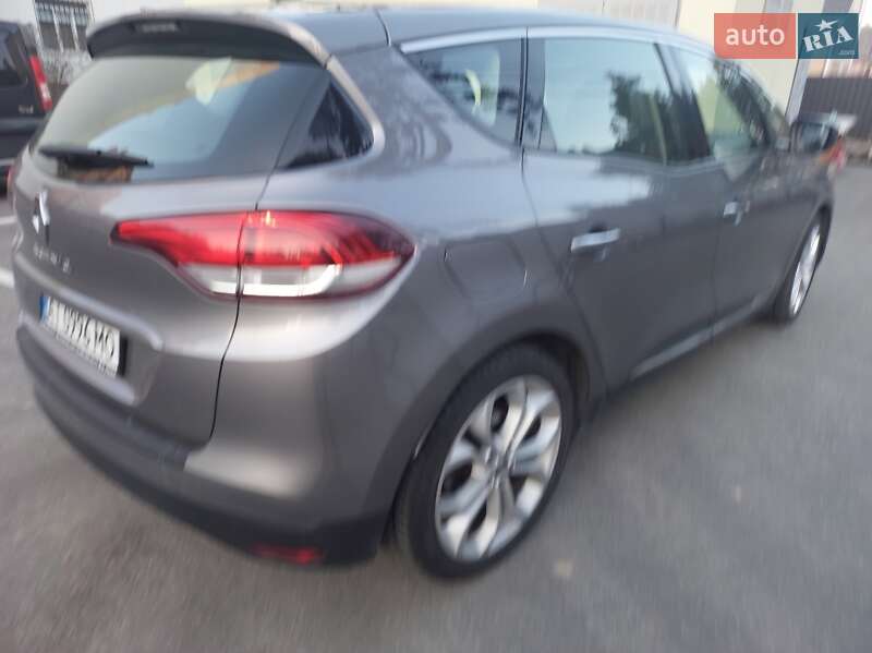 Мінівен Renault Scenic 2017 в Ірпені