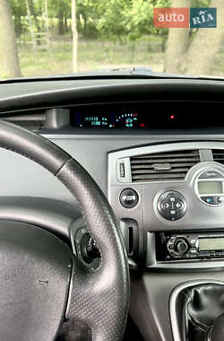 Минивэн Renault Scenic 2007 в 