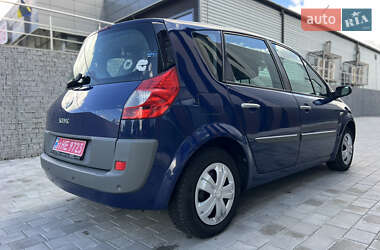 Минивэн Renault Scenic 2009 в 