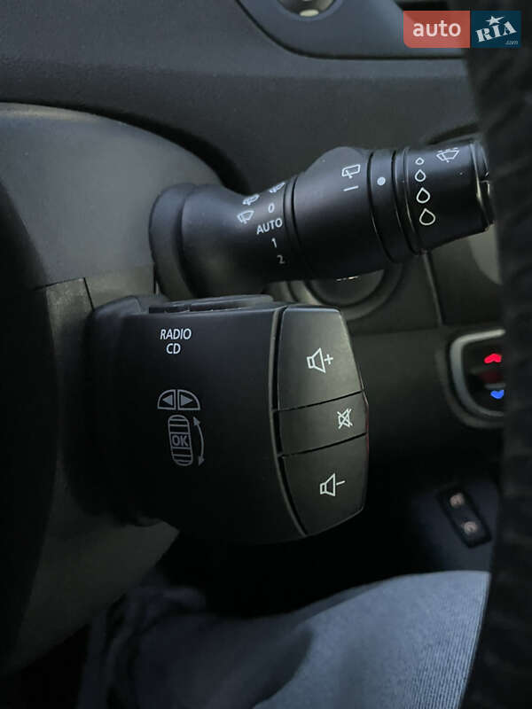 Мінівен Renault Scenic 2009 в Рівному