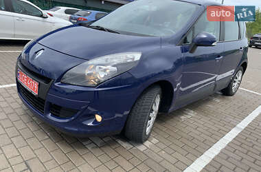 Минивэн Renault Scenic 2009 в 