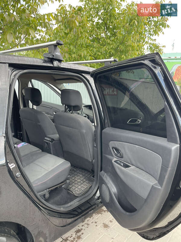 Минивэн Renault Scenic 2013 в Ивано-Франковске