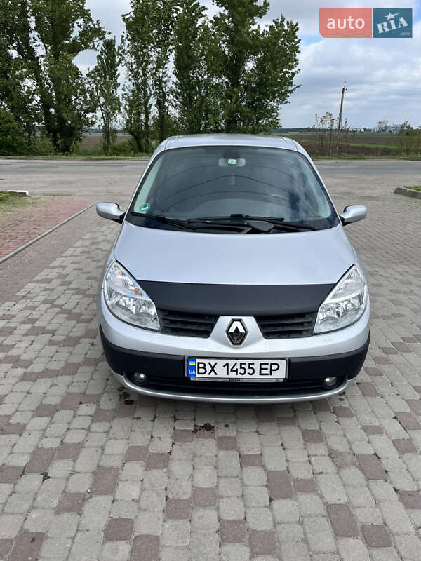 Мінівен Renault Scenic 2005 в Любарі
