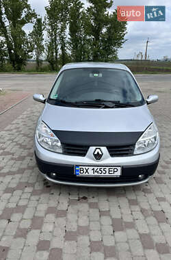 Минивэн Renault Scenic 2005 в 