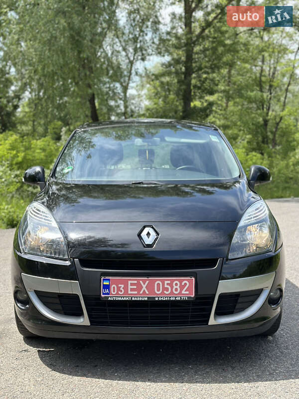 Мінівен Renault Scenic 2011 в 