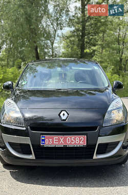 Мінівен Renault Scenic 2011 в 