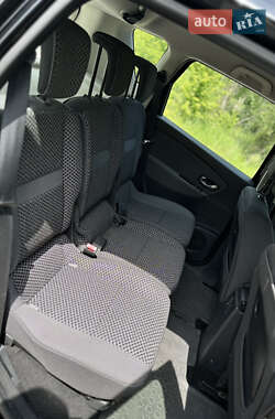 Мінівен Renault Scenic 2011 в 