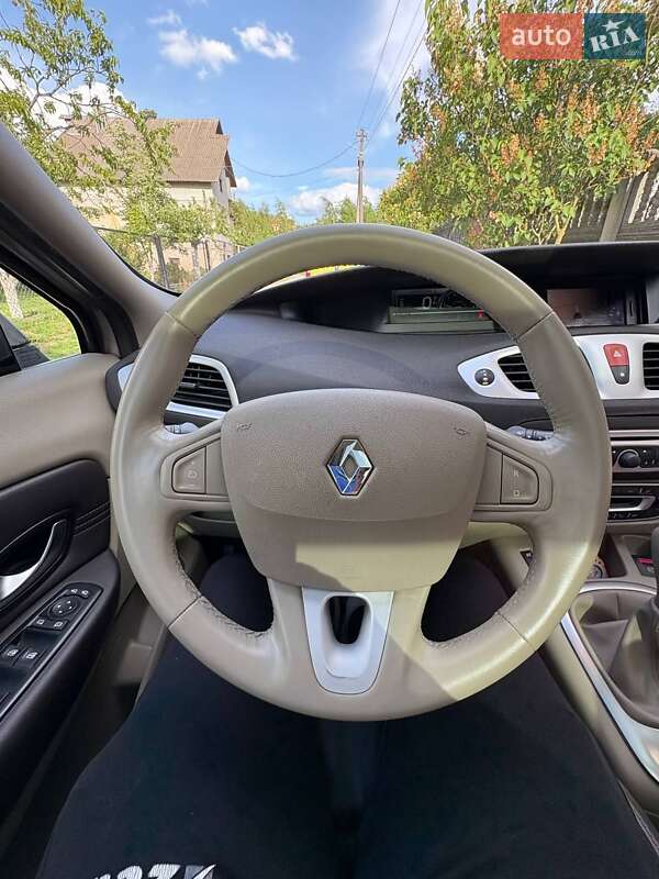 Мінівен Renault Scenic 2009 в Житомирі