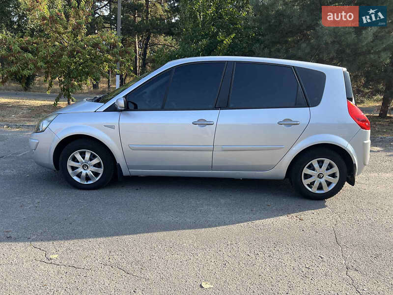 Минивэн Renault Scenic 2009 в Кривом Роге