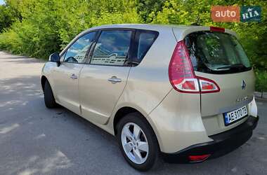 Мінівен Renault Scenic 2010 в 