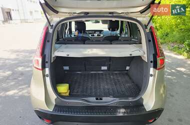 Мінівен Renault Scenic 2010 в 