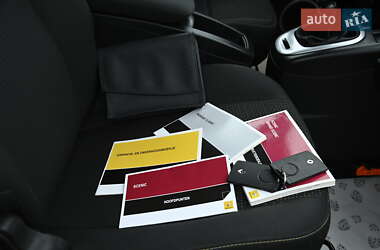 Минивэн Renault Scenic 2009 в 