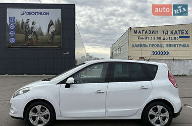 Минивэн Renault Scenic 2010 в 