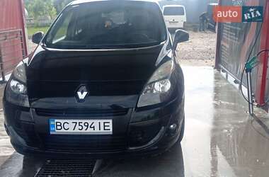 Мінівен Renault Scenic 2012 в 