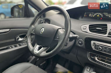 Минивэн Renault Scenic 2013 в 