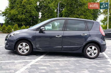 Минивэн Renault Scenic 2010 в 