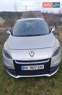 Минивэн Renault Scenic 2012 в Староконстантинове