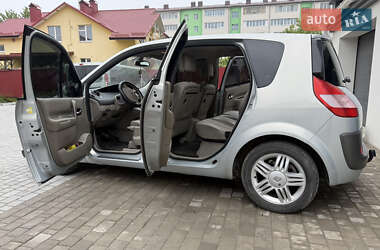 Минивэн Renault Scenic 2003 в 