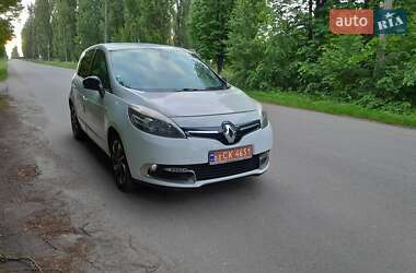 Минивэн Renault Scenic 2015 в Новоархангельске