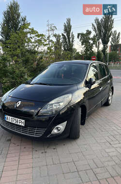 Минивэн Renault Scenic 2010 в Киеве