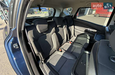 Минивэн Renault Scenic 2018 в 