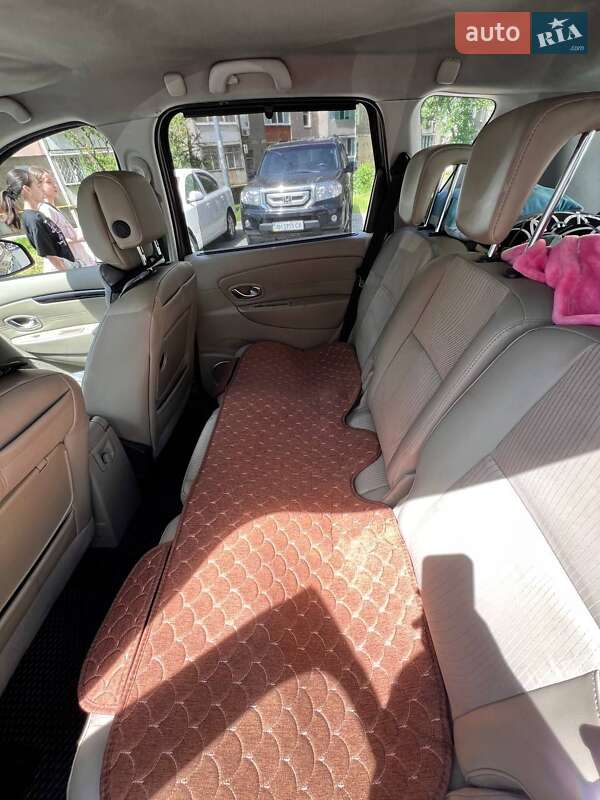 Минивэн Renault Scenic 2009 в Броварах