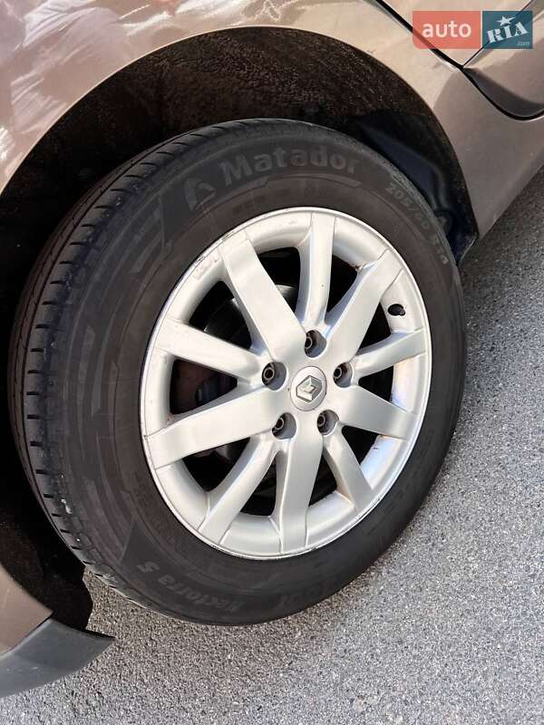 Минивэн Renault Scenic 2009 в Броварах