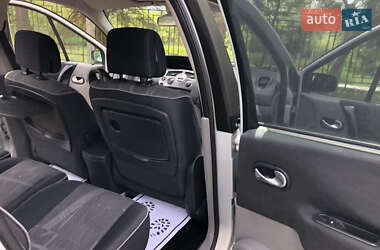 Мінівен Renault Scenic 2003 в 