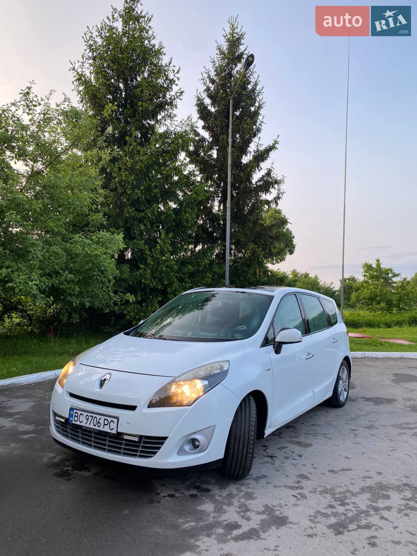 2010 Renault Scenic - мініатюра 3