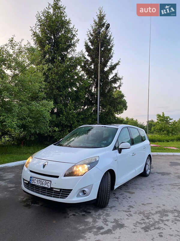Мінівен Renault Scenic 2010 в Львові