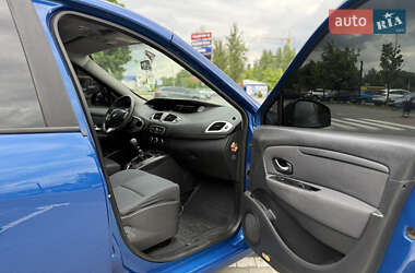 Минивэн Renault Scenic 2010 в 