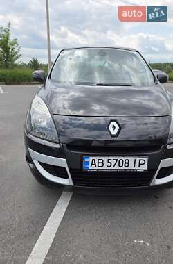 Минивэн Renault Scenic 2009 в 