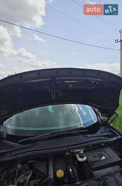 Минивэн Renault Scenic 2011 в 