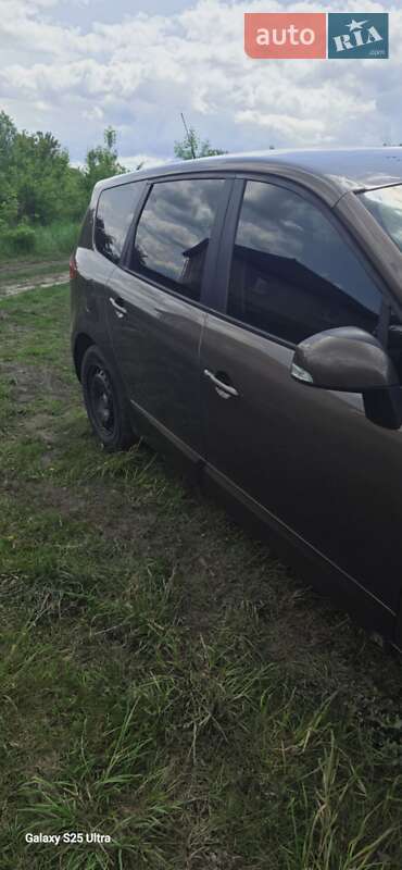 Минивэн Renault Scenic 2011 в Шепетовке фото 34 Минивэн Renault Scenic 2011 в Шепетовке