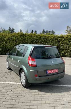 Минивэн Renault Scenic 2004 в 