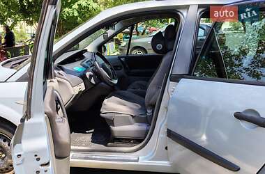Минивэн Renault Scenic 2006 в 